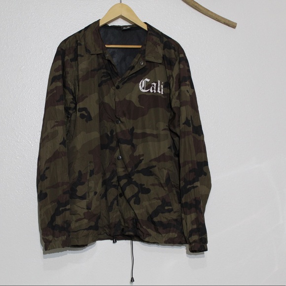 Molokai Surf Co Camo Windbreaker - Picture 2 of 4